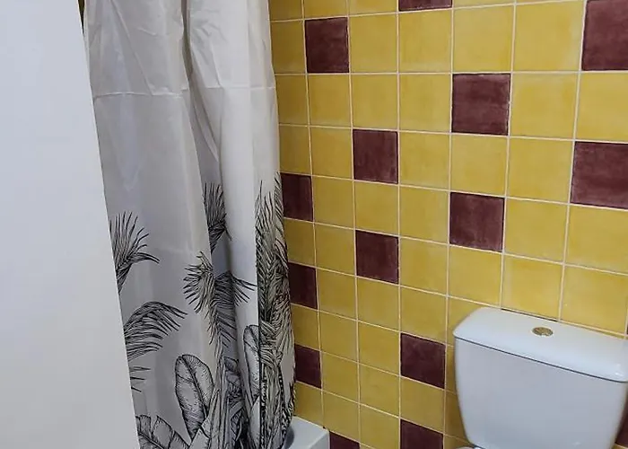 アパート 1- Le Razal